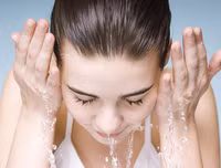 [ẢNH] Những mẹo vặt giúp đôi mắt của bạn luôn khỏe dù tiếp xúc với máy tính thường xuyên