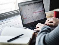 [ẢNH] Những mẹo vặt giúp đôi mắt của bạn luôn khỏe dù tiếp xúc với máy tính thường xuyên