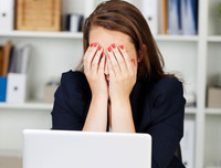 [ẢNH] Những mẹo vặt giúp đôi mắt của bạn luôn khỏe dù tiếp xúc với máy tính thường xuyên