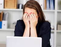 [ẢNH] Những mẹo vặt giúp đôi mắt của bạn luôn khỏe dù tiếp xúc với máy tính thường xuyên