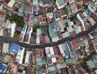 [ẢNH] Cận cảnh khu trung tâm Hòa Bình sắp bị phá bỏ của Đà Lạt xưa và nay