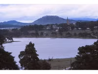 [ẢNH] Cận cảnh khu trung tâm Hòa Bình sắp bị phá bỏ của Đà Lạt xưa và nay