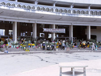 [ẢNH] Cận cảnh khu trung tâm Hòa Bình sắp bị phá bỏ của Đà Lạt xưa và nay