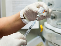 [ẢNH] Vì sao người lớn lại dễ bị nhiễm virus corona hơn trẻ em?