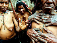 [ẢNH] Rợn người trước những nghi lễ đáng sợ trên thế giới