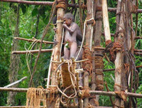 [ẢNH] Rợn người trước những nghi lễ đáng sợ trên thế giới