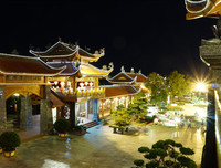 [ẢNH] Cận cảnh vẻ đẹp tráng lệ của chùa Ba Vàng