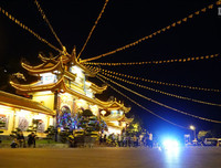 [ẢNH] Cận cảnh vẻ đẹp tráng lệ của chùa Ba Vàng