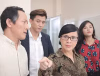 [ẢNH] Hành trình nhan sắc biến động của nghệ sĩ Lan Hương – 