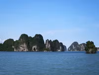 Những địa điểm không thể bỏ qua khi tới vịnh Hạ Long