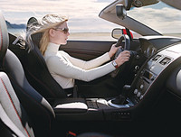 [ẢNH] Tác hại khủng khiếp khi sử dụng tai nghe không đúng cách