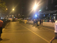 [ẢNH] Hiện trường ba vụ tai nạn giao thông liên tiếp ở Hà Nội trong đêm 22-4