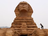 Điểm mặt những công trình nổi tiếng thế giới bị 