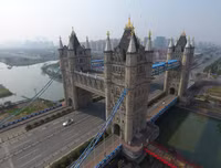 Điểm mặt những công trình nổi tiếng thế giới bị 