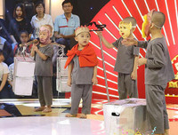 Những gương mặt 