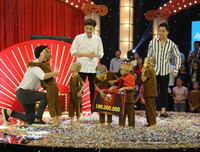 Những gương mặt 