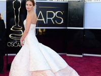 [ẢNH] Những bộ trang phục thảm đỏ Oscar ấn tượng nhất mọi thời đại