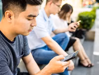 [ẢNH] Smartphone đang 