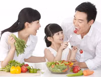 [ẢNH] Những kiểu ăn rau tưởng ngon bổ nhưng lại độc hại vô cùng