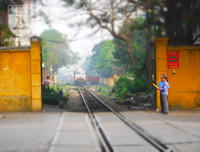 [Ảnh] Những khoảnh khắc bình dị nơi ‘xóm đường tàu’ khi bình minh lên