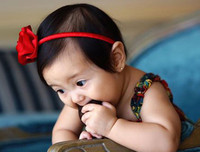 [ẢNH] Nhan sắc ‘gây bão’ của những ‘nhóc tỳ’ nhà sao Việt