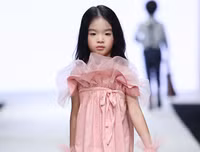 [ẢNH] Nhan sắc ‘gây bão’ của những ‘nhóc tỳ’ nhà sao Việt