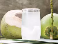 [ẢNH] Những công dụng bất ngờ của nước dừa đối với sức khỏe