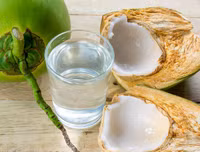 [ẢNH] Những công dụng bất ngờ của nước dừa đối với sức khỏe
