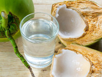 [ẢNH] Những công dụng bất ngờ của nước dừa đối với sức khỏe