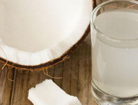 [ẢNH] Những công dụng bất ngờ của nước dừa đối với sức khỏe