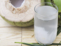 [ẢNH] Những công dụng bất ngờ của nước dừa đối với sức khỏe