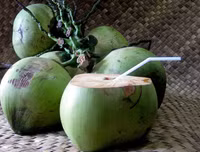 [ẢNH] Những công dụng bất ngờ của nước dừa đối với sức khỏe