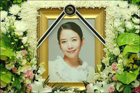 [ẢNH] Ngoài Sulli, bệnh trầm cảm từng 