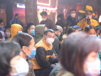 [ẢNH] Ngày vía Thần Tài 2020: Những mặt hàng đắt khách ngoài... vàng