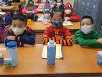 [ẢNH] Vì sao người lớn lại dễ bị nhiễm virus corona hơn trẻ em?