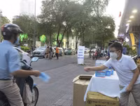 [ẢNH] Hình ảnh đẹp của người Việt giữa mùa dịch virus corona