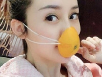 [ẢNH] Không thể nhịn cười với muôn kiểu khẩu trang tự chế siêu hài hước