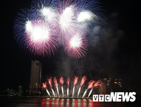 Pháo hoa quốc tế Đà Nẵng: Hình ảnh ấn tượng về cuộc so tài giữa Anh và Trung Quốc