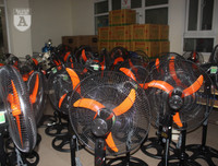 [ẢNH] Tổng vệ sinh các ký túc xá Sinh viên được trưng dụng làm khu cách ly tại Mỹ Đình II