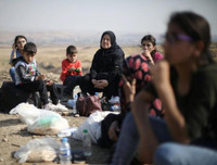 [ẢNH]: Đau lòng cuộc sống bấp bênh của các em nhỏ trong cuộc chiến ở đông bắc Syria