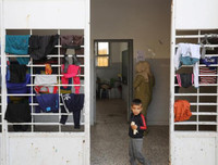 [ẢNH]: Đau lòng cuộc sống bấp bênh của các em nhỏ trong cuộc chiến ở đông bắc Syria