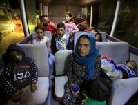 [ẢNH]: Đau lòng cuộc sống bấp bênh của các em nhỏ trong cuộc chiến ở đông bắc Syria