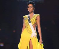 [ẢNH] Kỳ tích: Đại diện Việt Nam lần đầu lọt top 5 Hoa hậu Hoàn vũ Thế giới