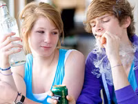 [ẢNH] Cha mẹ liệu đã hiểu được tâm lý tuổi vị thành niên của con?