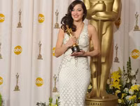 [ẢNH] Những bộ trang phục thảm đỏ Oscar ấn tượng nhất mọi thời đại