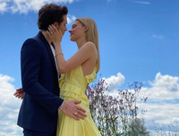 [ẢNH] Ngắm nhan sắc 2 bóng hồng bên cạnh 2 quý tử nhà Beckham