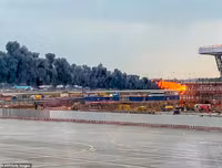 Hiện trường máy bay Superjet bốc cháy ở Moscow, ít nhất 41 người thiệt mạng