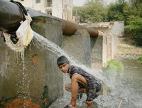 [ẢNH] Chứng kiến cuộc sống của người dân ở quốc gia ô nhiễm nhất thế giới