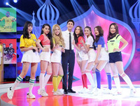 3 hot girl nóng bỏng xuất hiện vài giây ở 