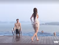 3 hot girl nóng bỏng xuất hiện vài giây ở 